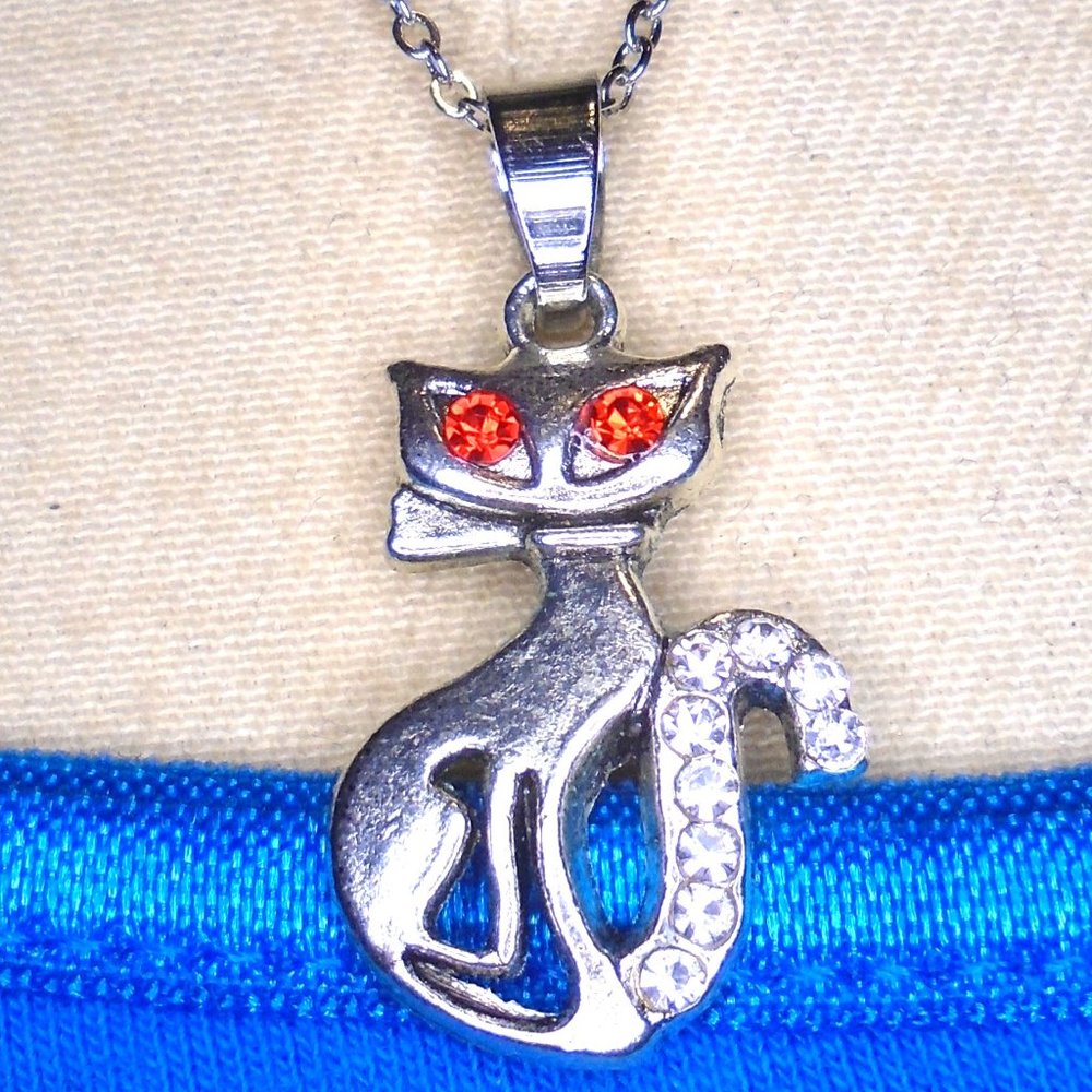2/$25 NWOT Adorable kitty Cat Rhinestone necklace Jeweled Kitten Charm pendant